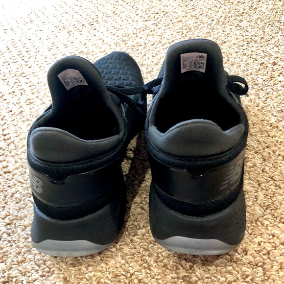 New Balance shoes - Picture 2 of 5